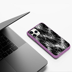 Чехол iPhone 11 Pro матовый Черно-белые штрихи, зигзаг, цвет: 3D-фиолетовый — фото 2