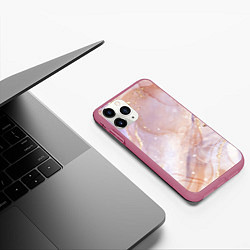 Чехол iPhone 11 Pro матовый Бежевый с золотом мрамор, цвет: 3D-малиновый — фото 2