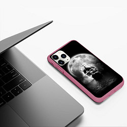 Чехол iPhone 11 Pro матовый Корабль в ночи, цвет: 3D-малиновый — фото 2