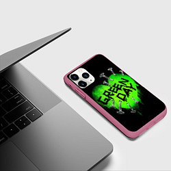 Чехол iPhone 11 Pro матовый Green day heart nails, цвет: 3D-малиновый — фото 2