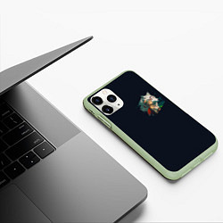 Чехол iPhone 11 Pro матовый Повелительница зверей и дочь волчицы, цвет: 3D-салатовый — фото 2