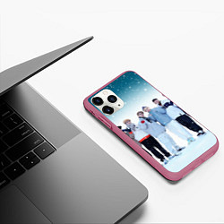 Чехол iPhone 11 Pro матовый Stray Kids winter, цвет: 3D-малиновый — фото 2