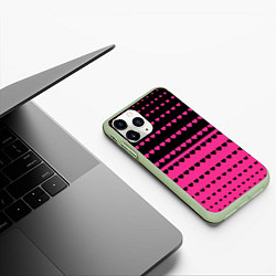 Чехол iPhone 11 Pro матовый Черные и розовые сердца узор, цвет: 3D-салатовый — фото 2