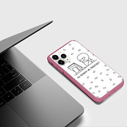 Чехол iPhone 11 Pro матовый Хз почему не работает мем, цвет: 3D-малиновый — фото 2