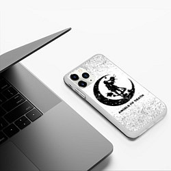 Чехол iPhone 11 Pro матовый Angels of Death с потертостями на светлом фоне, цвет: 3D-белый — фото 2