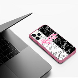 Чехол iPhone 11 Pro матовый Blackpink - чб автографы, цвет: 3D-малиновый — фото 2