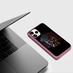 Чехол iPhone 11 Pro матовый Predator - skull, цвет: 3D-малиновый — фото 2