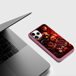 Чехол iPhone 11 Pro матовый Фредди сломанный, цвет: 3D-малиновый — фото 2