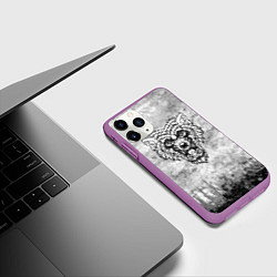 Чехол iPhone 11 Pro матовый Texture - Злой волк, цвет: 3D-фиолетовый — фото 2