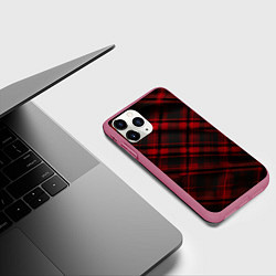 Чехол iPhone 11 Pro матовый Тёмно-красная шотландская клетка, цвет: 3D-малиновый — фото 2