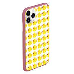 Чехол iPhone 11 Pro матовый Семейка желтых резиновых уточек, цвет: 3D-малиновый — фото 2