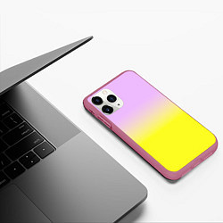 Чехол iPhone 11 Pro матовый Бледно-розовый и ярко-желтый градиент, цвет: 3D-малиновый — фото 2