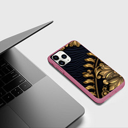 Чехол iPhone 11 Pro матовый Золотая объемная лепнина, цвет: 3D-малиновый — фото 2