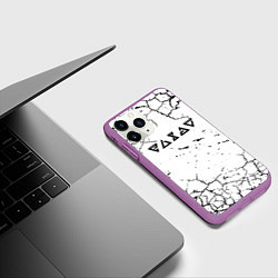 Чехол iPhone 11 Pro матовый Ведьмак текстура земли, цвет: 3D-фиолетовый — фото 2
