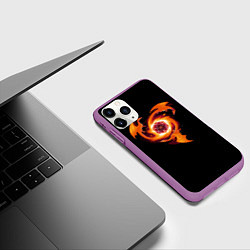 Чехол iPhone 11 Pro матовый Кружащие драконы - d20, цвет: 3D-фиолетовый — фото 2