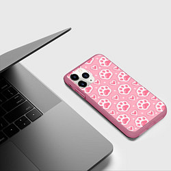 Чехол iPhone 11 Pro матовый Кошачьи лапки и сердечки, цвет: 3D-малиновый — фото 2