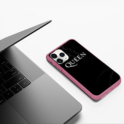 Чехол iPhone 11 Pro матовый Queen квин король, цвет: 3D-малиновый — фото 2
