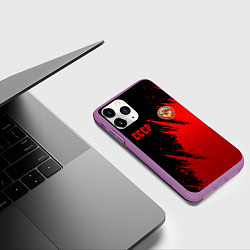 Чехол iPhone 11 Pro матовый СССР - черно-красный, цвет: 3D-фиолетовый — фото 2