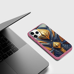 Чехол iPhone 11 Pro матовый Объемная позолоченная текстурная кожа, цвет: 3D-малиновый — фото 2