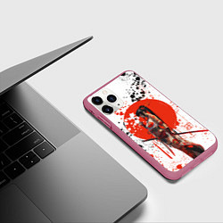 Чехол iPhone 11 Pro матовый Женщина самурай, цвет: 3D-малиновый — фото 2