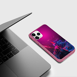 Чехол iPhone 11 Pro матовый Кот самурай с катаной киберпанк, цвет: 3D-малиновый — фото 2