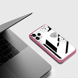 Чехол iPhone 11 Pro матовый Герб Рф текстура геймер, цвет: 3D-малиновый — фото 2