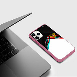 Чехол iPhone 11 Pro матовый Краски глитч герб РФ, цвет: 3D-малиновый — фото 2