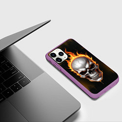 Чехол iPhone 11 Pro матовый Череп в огне, цвет: 3D-фиолетовый — фото 2