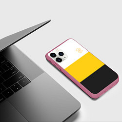 Чехол iPhone 11 Pro матовый Мы русские с нами Бог НИКА желтая патриоты, цвет: 3D-малиновый — фото 2