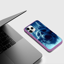 Чехол iPhone 11 Pro матовый Фантастический череп и сказочный город под луной, цвет: 3D-фиолетовый — фото 2