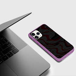 Чехол iPhone 11 Pro матовый Красно-белые точки на чёрном фоне, цвет: 3D-фиолетовый — фото 2