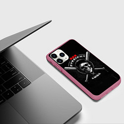 Чехол iPhone 11 Pro матовый Straight edge череп с битами, цвет: 3D-малиновый — фото 2