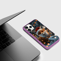 Чехол iPhone 11 Pro матовый Лисица и новогодняя гирлянда, цвет: 3D-фиолетовый — фото 2