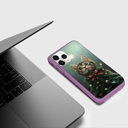 Чехол iPhone 11 Pro матовый Котик - новогодняя елочка, цвет: 3D-фиолетовый — фото 2