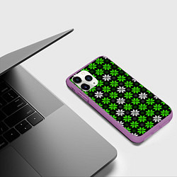 Чехол iPhone 11 Pro матовый Бело-зелёные звёзды на чёрном фоне, цвет: 3D-фиолетовый — фото 2