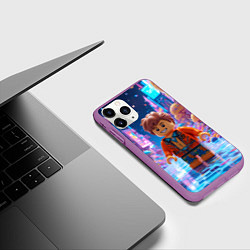 Чехол iPhone 11 Pro матовый Roblox в неоновом городе, цвет: 3D-фиолетовый — фото 2