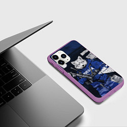 Чехол iPhone 11 Pro матовый Русский вооруженный волк, цвет: 3D-фиолетовый — фото 2