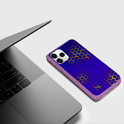 Чехол iPhone 11 Pro матовый Неоновые соты броня, цвет: 3D-фиолетовый — фото 2
