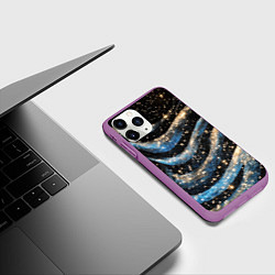 Чехол iPhone 11 Pro матовый Волнистые синие линии на черном, цвет: 3D-фиолетовый — фото 2