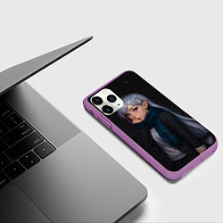Чехол iPhone 11 Pro матовый Эмилия реализм, цвет: 3D-фиолетовый — фото 2