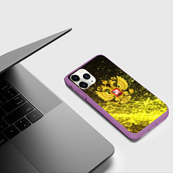 Чехол iPhone 11 Pro матовый Герб России - черно-золотой фон, цвет: 3D-фиолетовый — фото 2