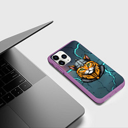 Чехол iPhone 11 Pro матовый Серьезный кот викинг, цвет: 3D-фиолетовый — фото 2