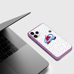 Чехол iPhone 11 Pro матовый Колорадо Эвеланш - белые соты, цвет: 3D-фиолетовый — фото 2
