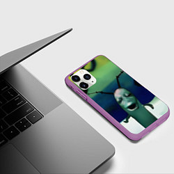 Чехол iPhone 11 Pro матовый Планктон страдает мем, цвет: 3D-фиолетовый — фото 2