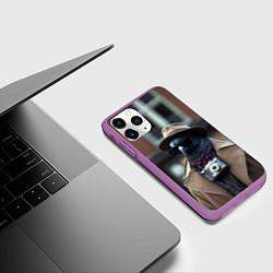 Чехол iPhone 11 Pro матовый Голубь шпион с ретро фотокамерой, цвет: 3D-фиолетовый — фото 2