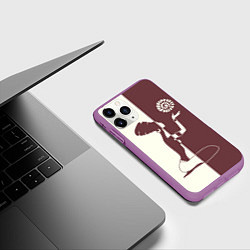 Чехол iPhone 11 Pro матовый Силуэт африканки, цвет: 3D-фиолетовый — фото 2