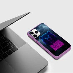 Чехол iPhone 11 Pro матовый Rage mode злой медведь, цвет: 3D-фиолетовый — фото 2