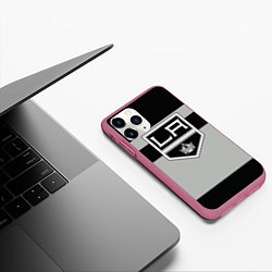Чехол iPhone 11 Pro матовый Los Angeles Kings, цвет: 3D-малиновый — фото 2