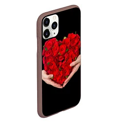 Чехол iPhone 11 Pro матовый Сердце роз в руках, цвет: 3D-коричневый — фото 2