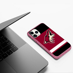 Чехол iPhone 11 Pro матовый Arizona Coyotes, цвет: 3D-малиновый — фото 2